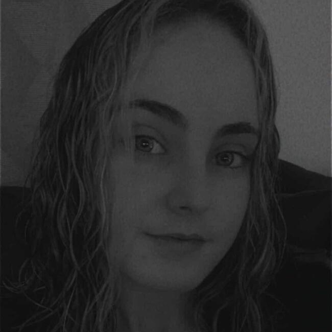 Nanny in Wingles: Manon