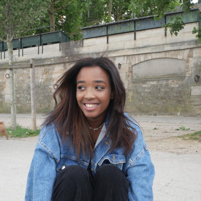 Babysitter in Chambéry-le-Vieux (Auvergne-Rhône-Alpes): Ayna