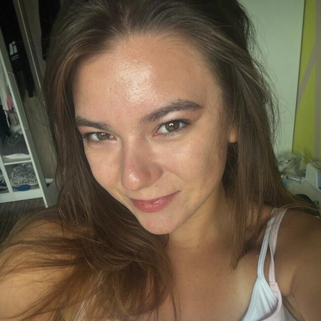 Varuška v Radomlje: Spela