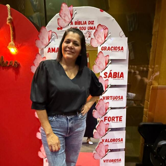 Babysitter in Campinas: Lilian