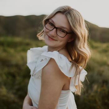 Babysitter in Lakewood: Haylie