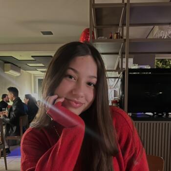 Babysitter in Santa Clara do Sul: Alícia