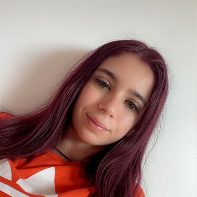 Babysitter in Saint-Germain-sous-Doue: Tiphanie