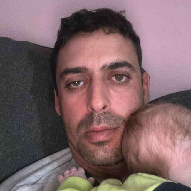 Babysitting job in Áno Liósia: Σταματης