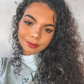 Babysitter Recife: Emilly