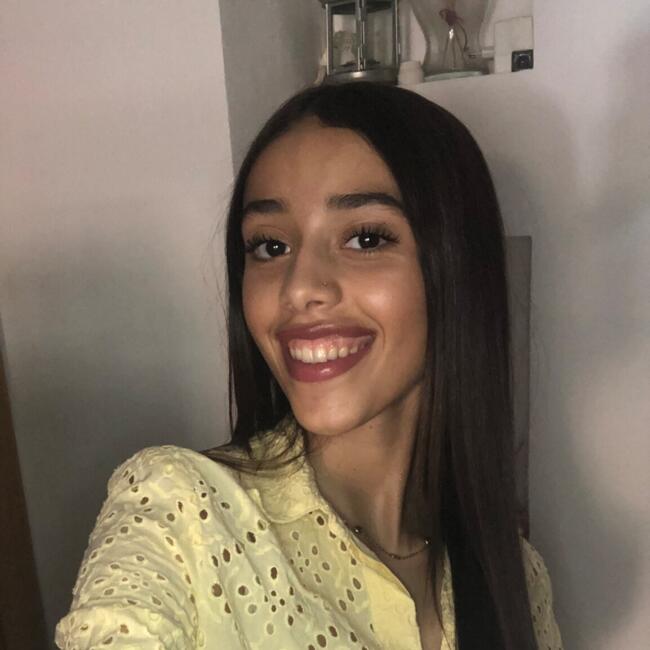 Canguro en Badalona: Marwa