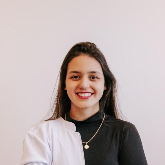 Emprego de babá em Osasco: Sarah