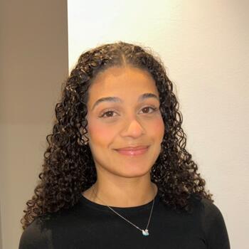 Babysitter in Seixal: Laisa