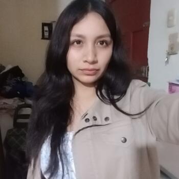 Babysitter in El Agustino: Mariana