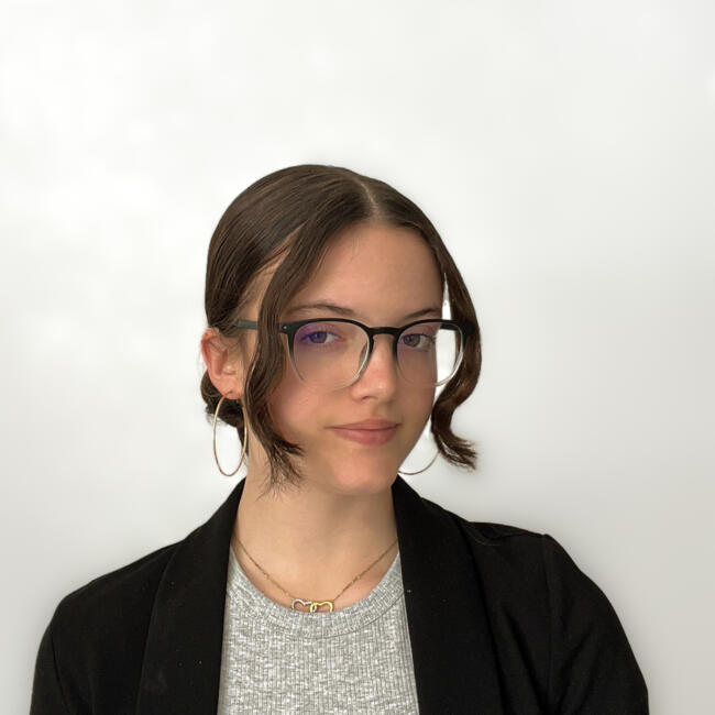 Babysitter a Leytron: Léna