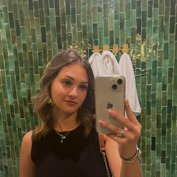 Babysitter in Ballan-Miré: Marine