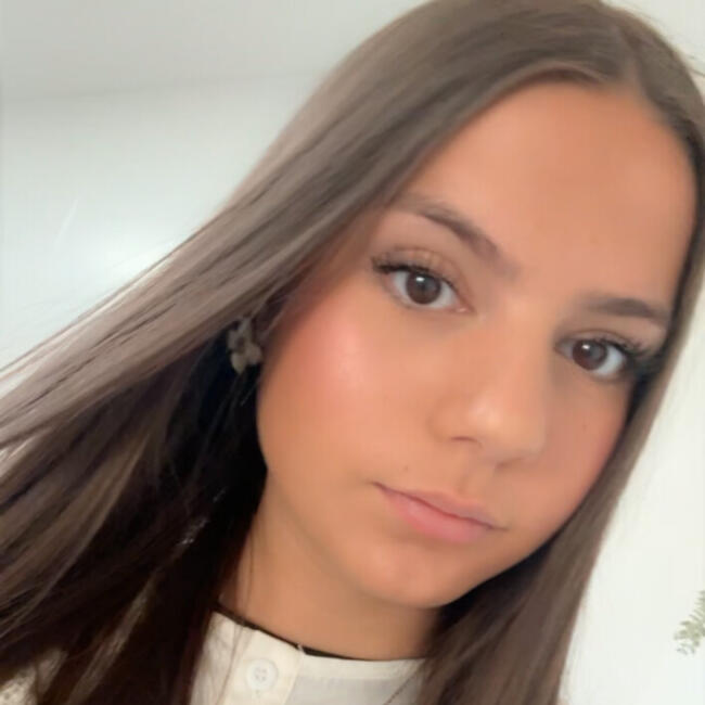 Babysitter in Châtellerault: Janelle