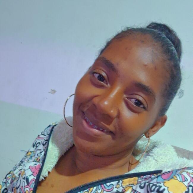 Babysitter in Bétera: Yina