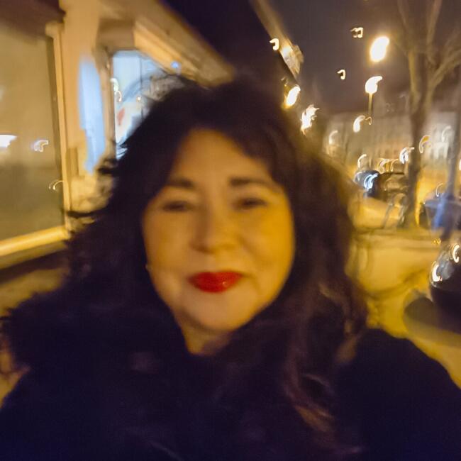 Babysitter in Madrid: Monica