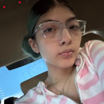Babysitter in Pueblo: Alyzae
