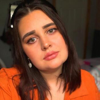 Babysitter in Barcelona: Jemma louise
