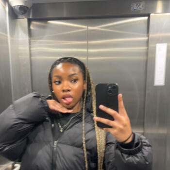 Babysitter in Hull: Pricilla