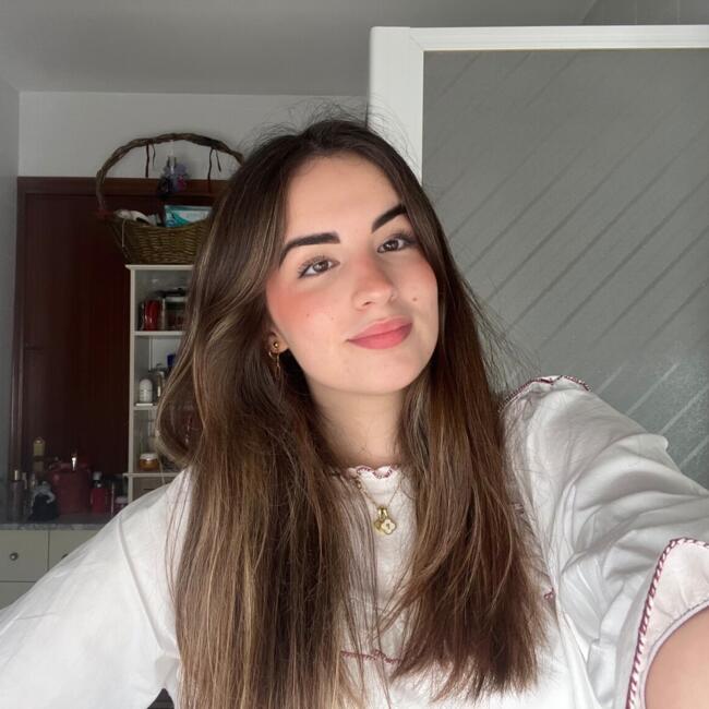 Babysitter in Mairena del Aljarafe: Paola