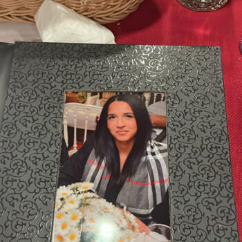 Baby-sitter Villefranche-sur-Saône: Chahinez