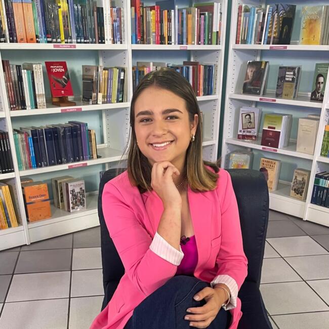 Babysitter in Granadilla: Mia