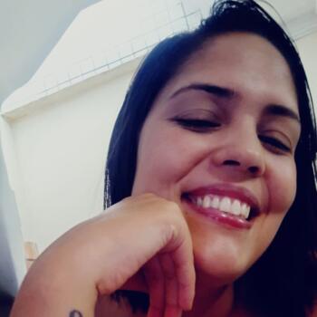 Babysitting job in Praia Grande: babysitting job Pamella