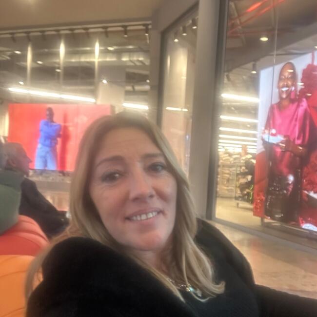 Babysitter in Moita: Milena