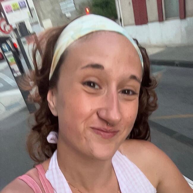 Babysitter in Nîmes: Louane