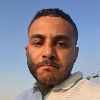 الوالدين القاهرة: Omar