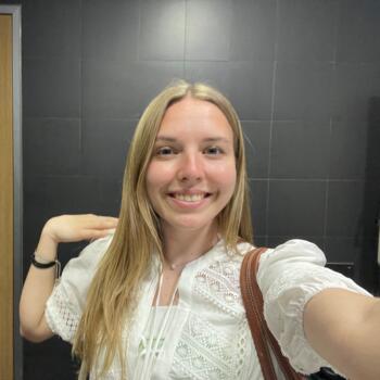 Babysitter em Lisboa: Larisa Maria
