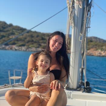 Posao bebisiterke u Novi Sad: posao čuvanja dece Jelena