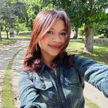 Babysitter in Caracas: Nahomy Sanchez