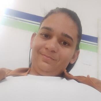 Babysitter in Marília: Jeniffer
