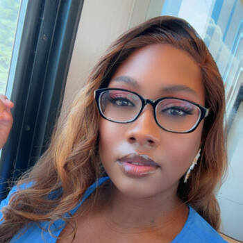 Babysitter Edmonton: Lavie