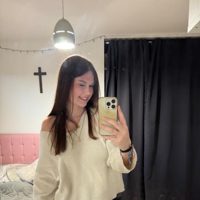 Babysitter in Auberchicourt: Cléa