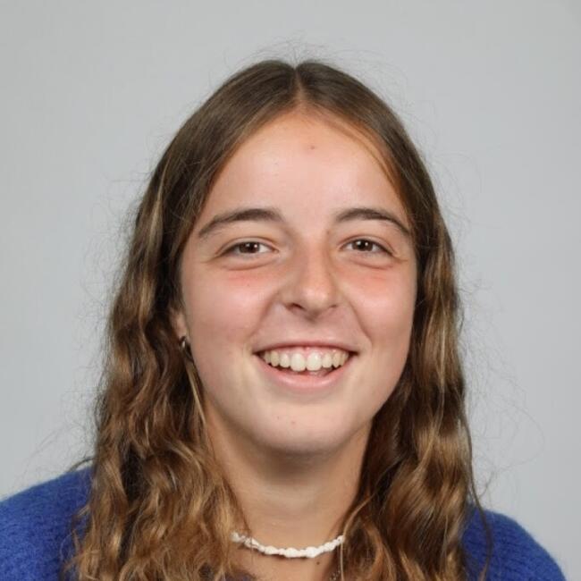 Babysitter in Deinze: Charlotte