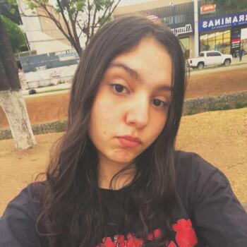 Babysitter in Nova Serrana: Yasmim