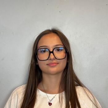 Babysitter in Tourcoing: Eurydice