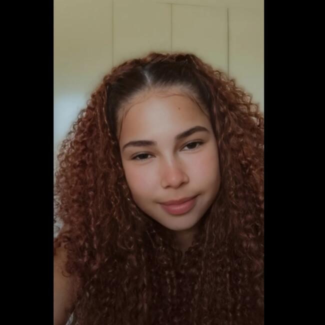 Babysitter in Teresópolis: Raiane Barreiros