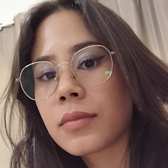 Babá em Brasília: Isabela