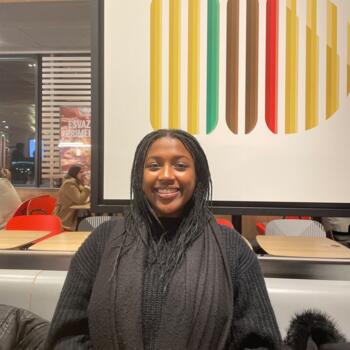 Babysitter in Setúbal: Nádia