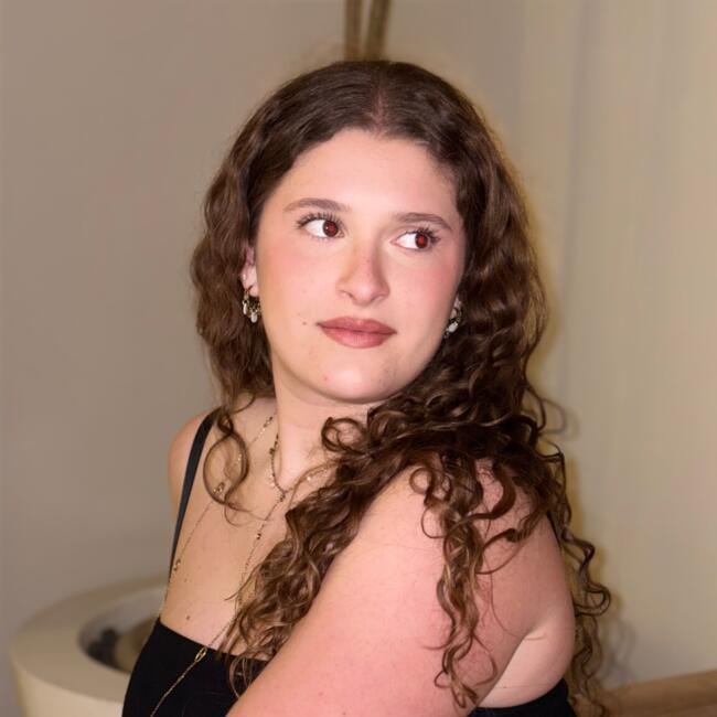 Babysitter in Antony: Lou