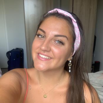 Babysitter in Wattignies: Inès