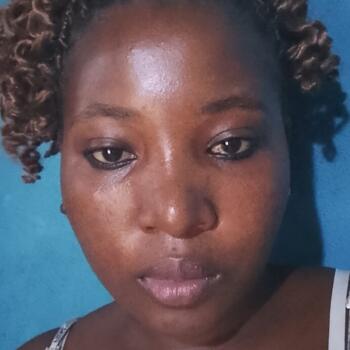 Babysitter in Abidjan: Douin debora