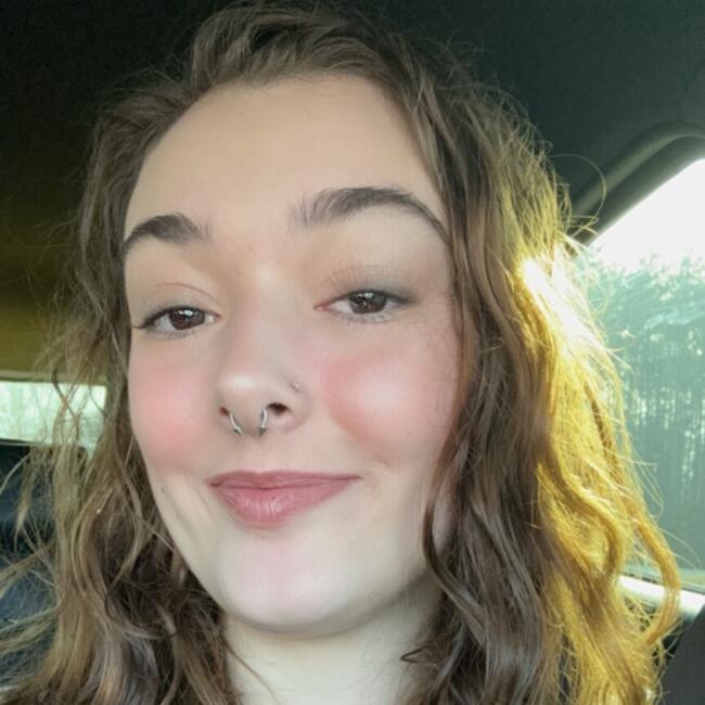 Babysitter in Ashland City: Emma