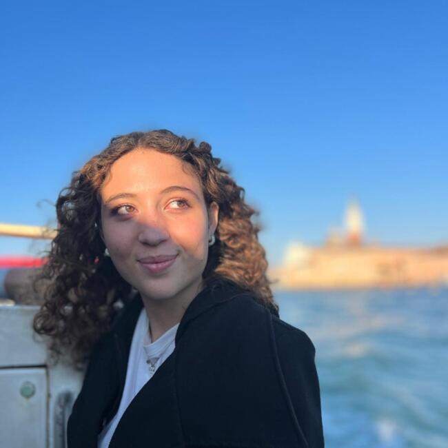 Babysitter a L'Aquila: Andreana