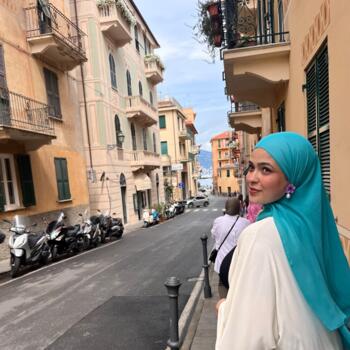 Babysitter Montreal: Aya