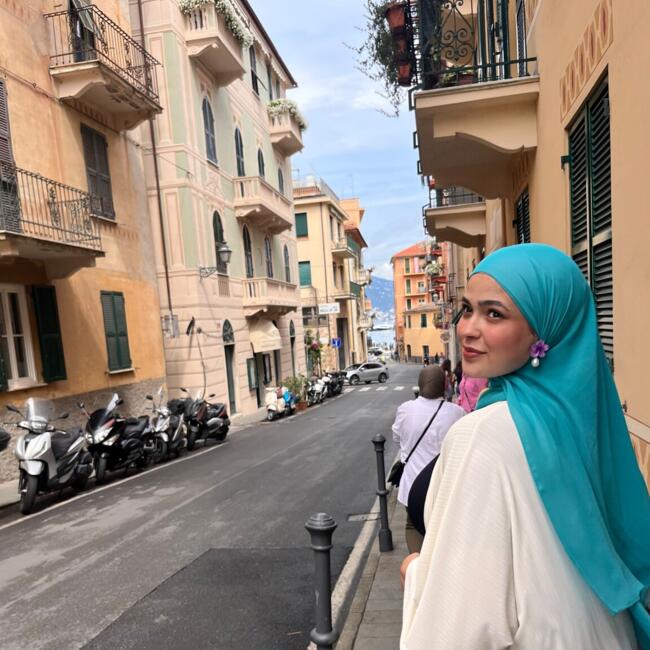 Baby-sitter in Montréal: Aya