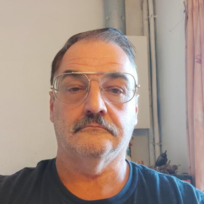 Babysitter in Namur: Jean-paul