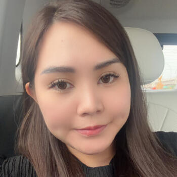 Babysitter in Singapore Island: Michelle