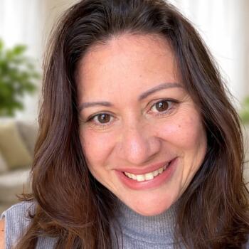 Barnevakt i Setúbal: Luciana